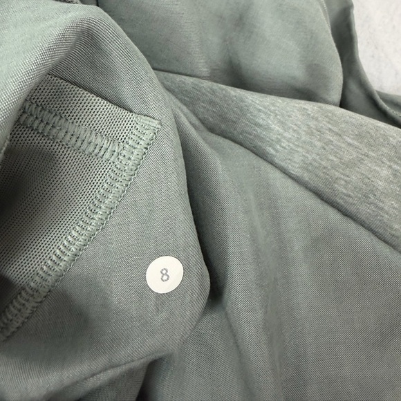 Lululemon Post Power Crop
Earl Grey / Heathered Earl Grey
Size 8 adjustable rise - Picture 4 of 4